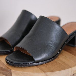 Frye - CINDY MULE - Black Leather Chunky Heel Slide Sandals - SIZE 7.5